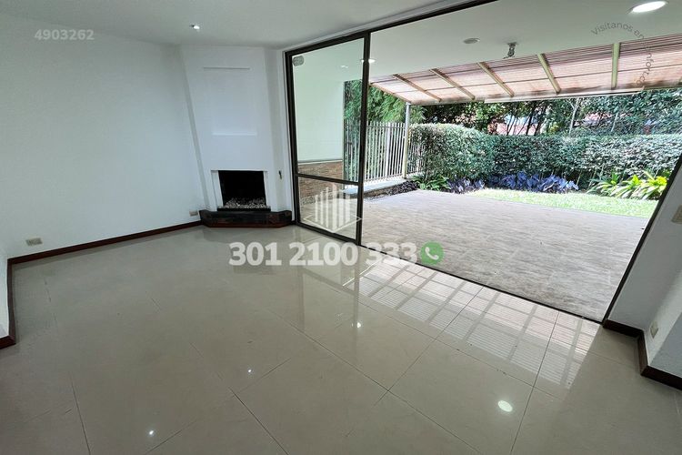 Casa de 3 alcobas en venta en Loma Del Chocho, Envigado, 240 m² · foto 7 de 24