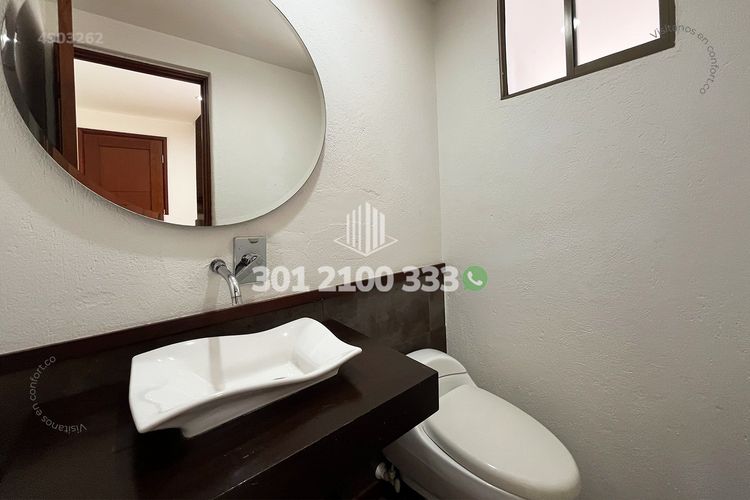 Casa de 3 alcobas en venta en Loma Del Chocho, Envigado, 240 m² · foto 13 de 24