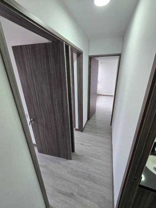 Apartamento de 3 alcobas en arriendo en Las Palmas, Medellín, 74 m² · foto 7 de 19