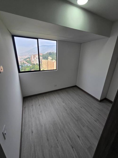 Apartamento de 3 alcobas en arriendo en Las Palmas, Medellín, 74 m² · foto 16 de 19