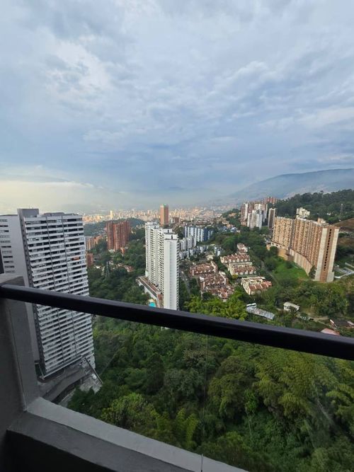 Apartamento de 3 alcobas en arriendo en Las Palmas, Medellín, 74 m² · foto 19 de 19