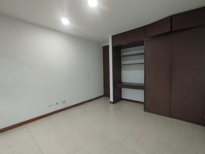 Apartamento de 2 alcobas en arriendo en La Florida, Medellín, 104 m² · foto 13 de 20