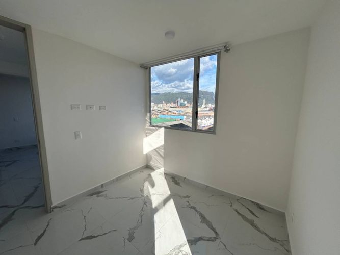 Apartamento en venta en Industrial Centenario, Bogotá · foto 8 de 17