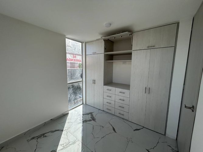 Apartamento en venta en Industrial Centenario, Bogotá · foto 9 de 17