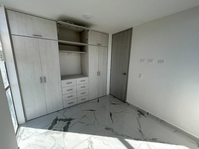 Apartamento en venta en Industrial Centenario, Bogotá · foto 10 de 17