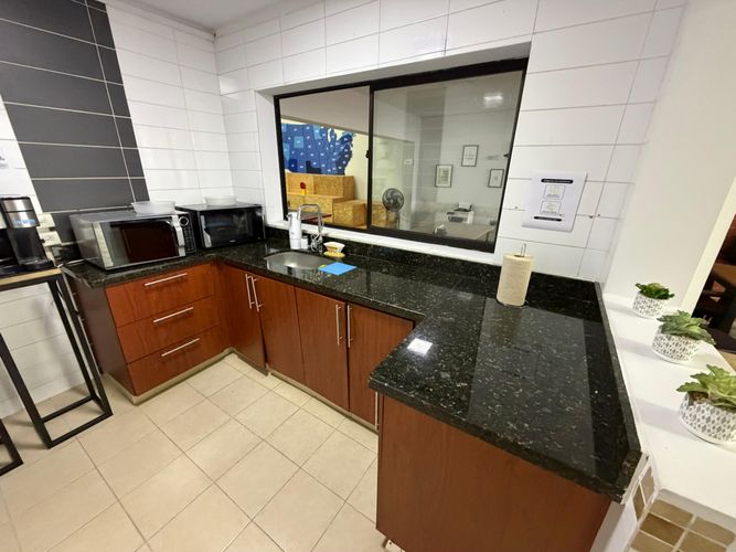 Oficina en arriendo en Laureles, Medellín, 420 m² · foto 3 de 20