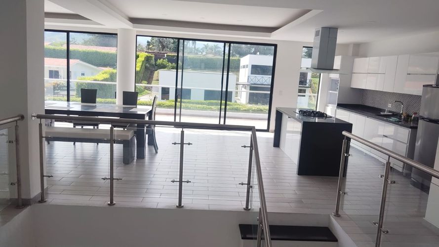 Casa de 7 alcobas en venta en La Manuela, Manizales, 1500 m² · foto 4 de 24