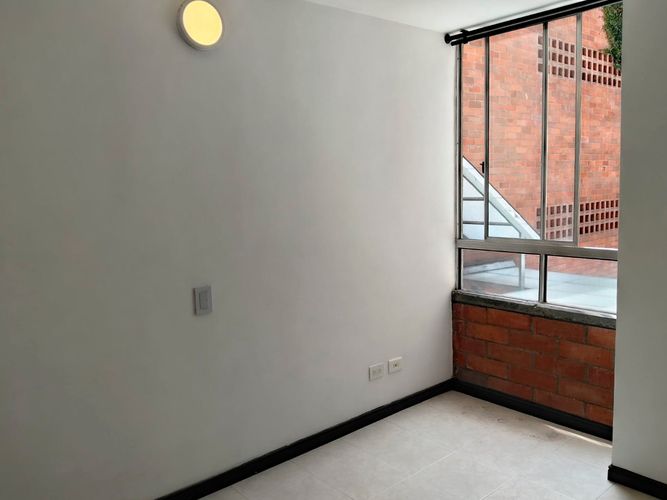 Apartamento en venta en El Poblado, Medellín · foto 6 de 15