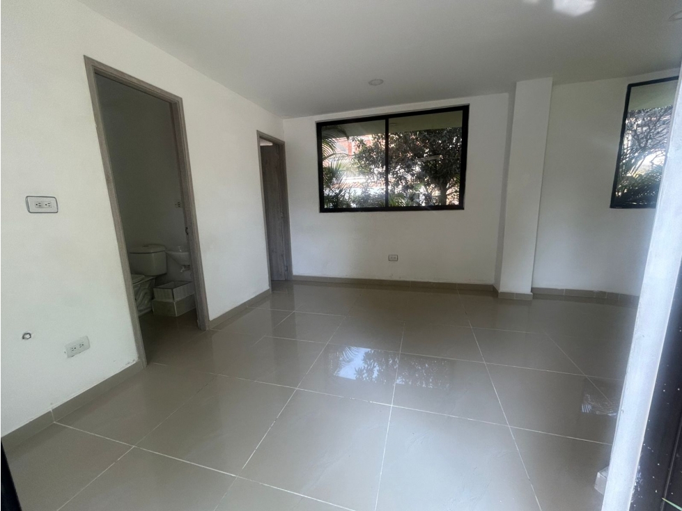 Local en arriendo en Laureles, Medellín, 20 m² · foto 4 de 6