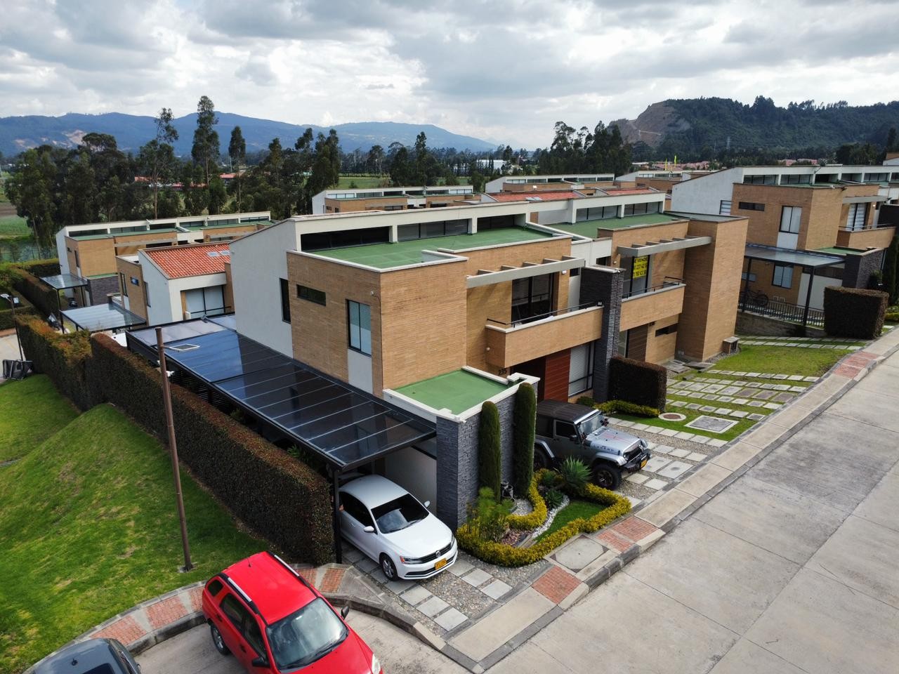 Casa en venta en Chuntame, Cajicá · foto 2 de 24