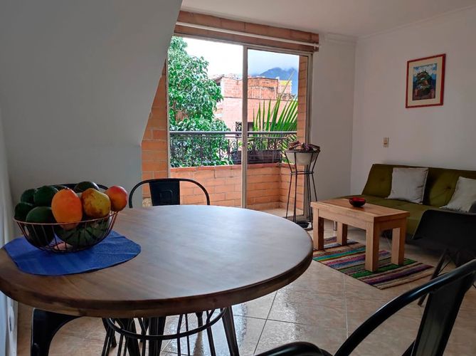 Apartamento de 2 alcobas en venta en Entre Amigos, Sabaneta, 67 m² · foto 2 de 15