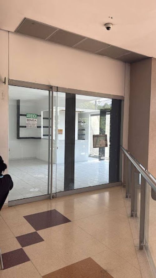 Local en arriendo en Sevilla, Medellín, 40 m² · foto 2 de 7