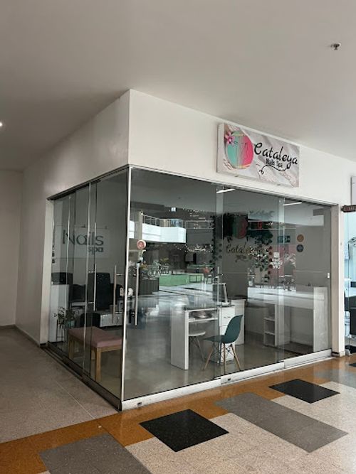 Local en venta en Glorieta Pilsen, Itagüí, 2066 m² · foto 3 de 8