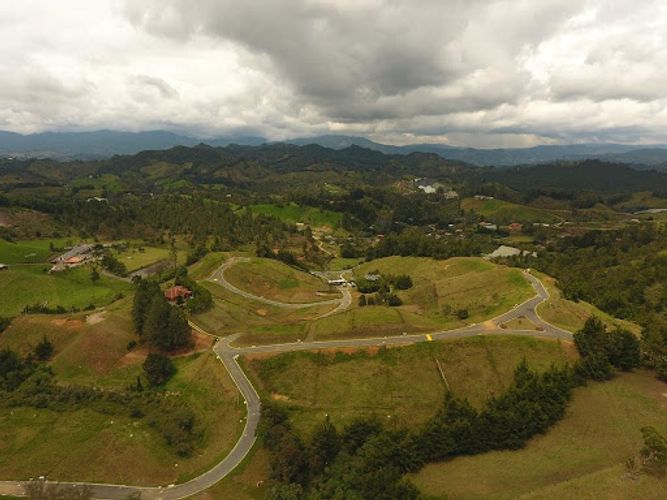 Lote en venta en San Nicolas, La Ceja · foto 8 de 12