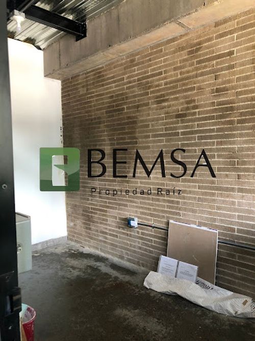 Oficina en arriendo en San Lucas, Medellín, 15 m² · foto 2 de 7