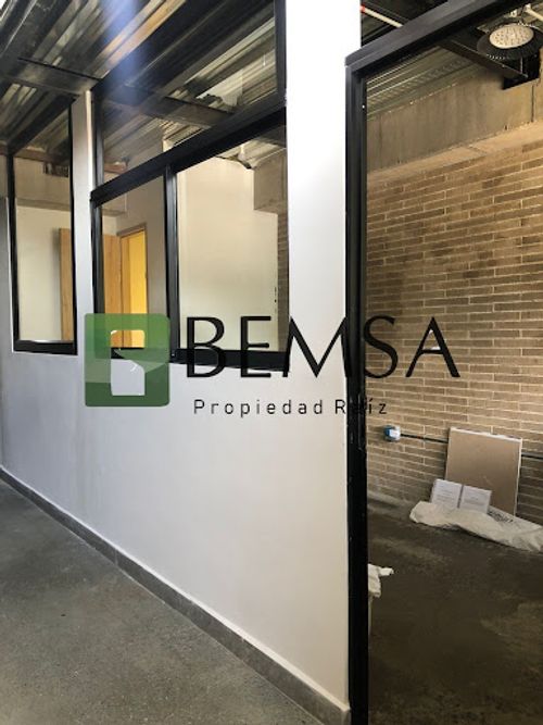 Oficina en arriendo en San Lucas, Medellín, 15 m² · foto 4 de 7