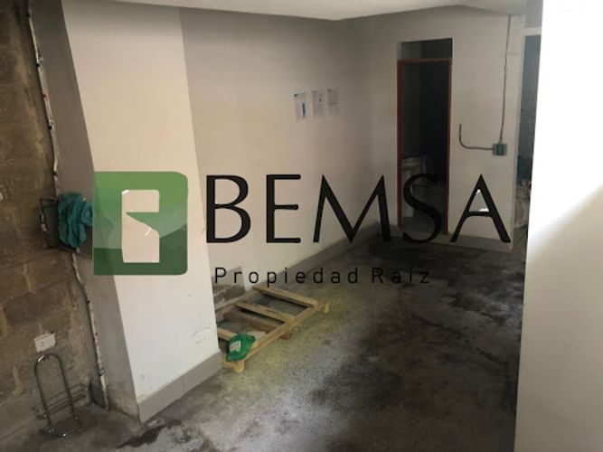 Local en arriendo en San Lucas, Medellín, 35 m² · foto 8 de 8