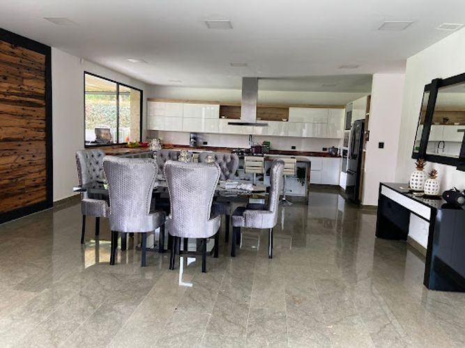 Casa de 4 alcobas en venta en Tablacito, Rionegro, 512 m² · foto 6 de 24