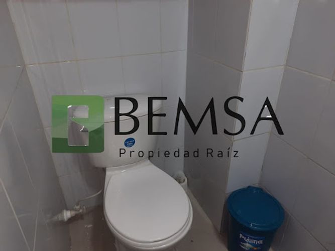 Local en arriendo en Suramericana, Medellín, 120 m² · foto 8 de 9