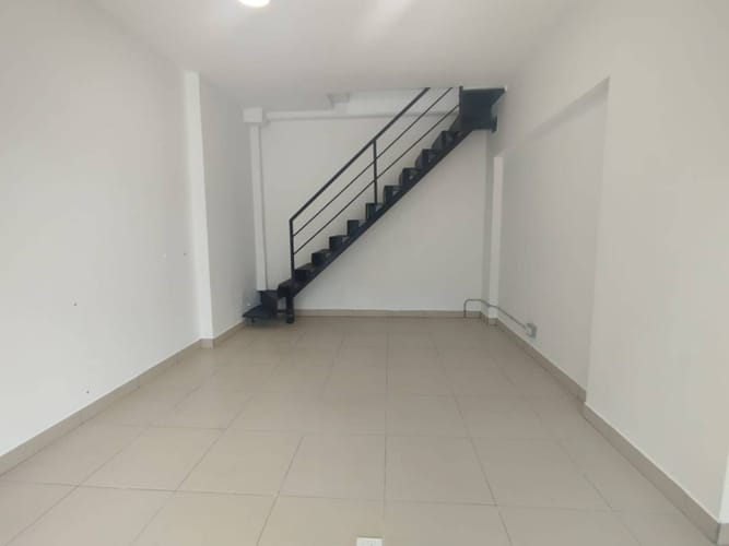 Local en arriendo en Villa Carlota, Medellín, 25 m² · foto 3 de 6