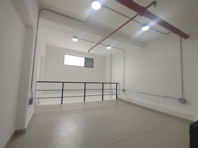 Local en arriendo en Villa Carlota, Medellín, 25 m² · foto 6 de 6