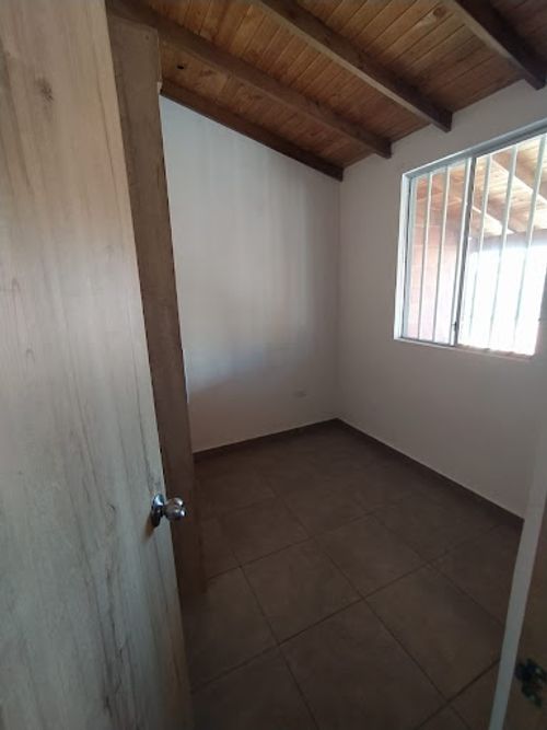 Casa de 3 alcobas en venta en Cuchillas De San Jose, Rionegro, 80 m² · foto 6 de 11