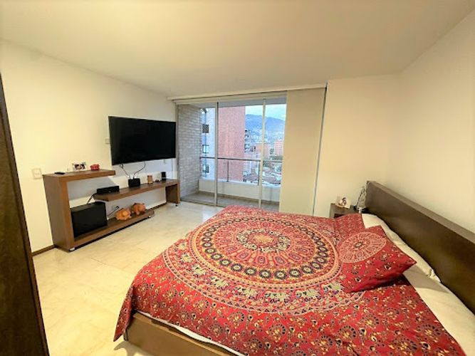 Apartamento en venta en La Castellana, Medellín · foto 15 de 24