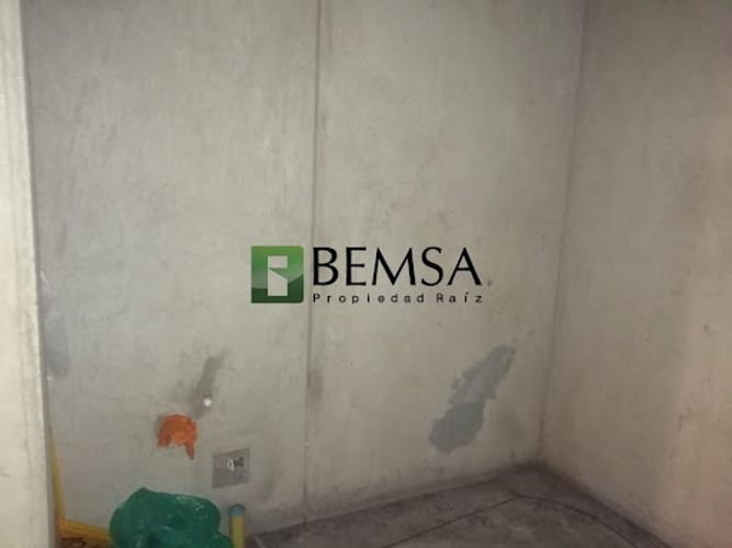 Local en arriendo en Boston, Medellín, 10 m² · foto 2 de 3