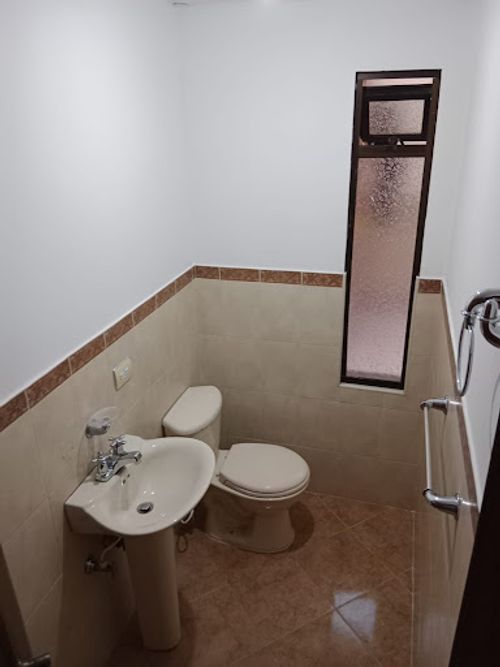 Casa de 4 alcobas en venta en Monteazul, Sabaneta, 283 m² · foto 5 de 24