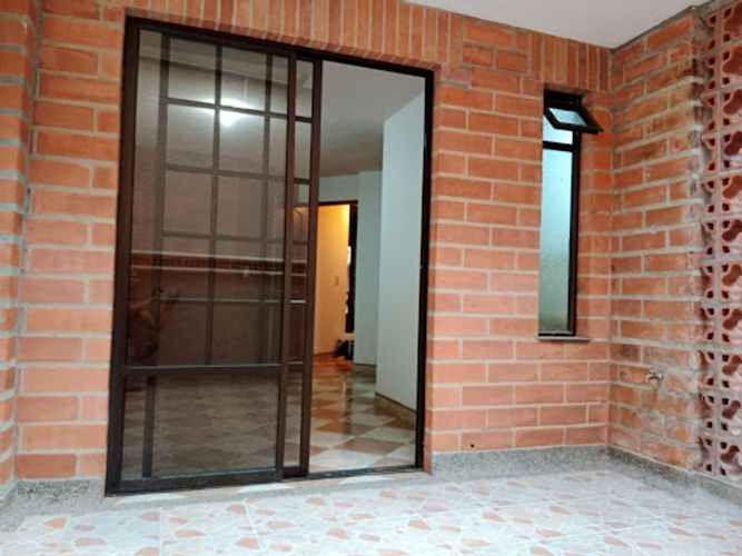 Casa de 4 alcobas en venta en Monteazul, Sabaneta, 283 m² · foto 9 de 24