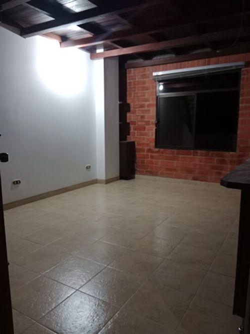 Casa de 4 alcobas en venta en Monteazul, Sabaneta, 283 m² · foto 13 de 24