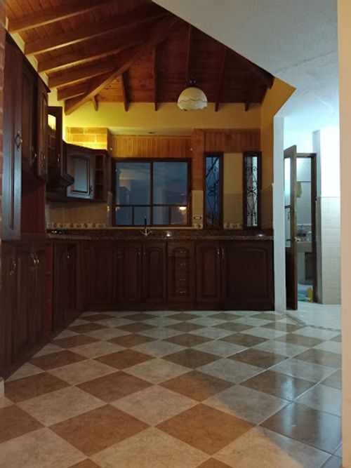 Casa de 4 alcobas en venta en Monteazul, Sabaneta, 283 m² · foto 18 de 24