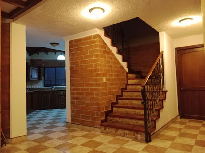 Casa de 4 alcobas en venta en Monteazul, Sabaneta, 283 m² · foto 19 de 24