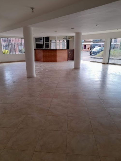 Local en arriendo en El Carmen De Viboral, El Carmen de Viboral, 157 m² · foto 2 de 9