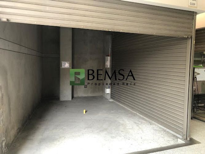 Local en arriendo en Boston, Medellín, 20 m² · foto 2 de 2