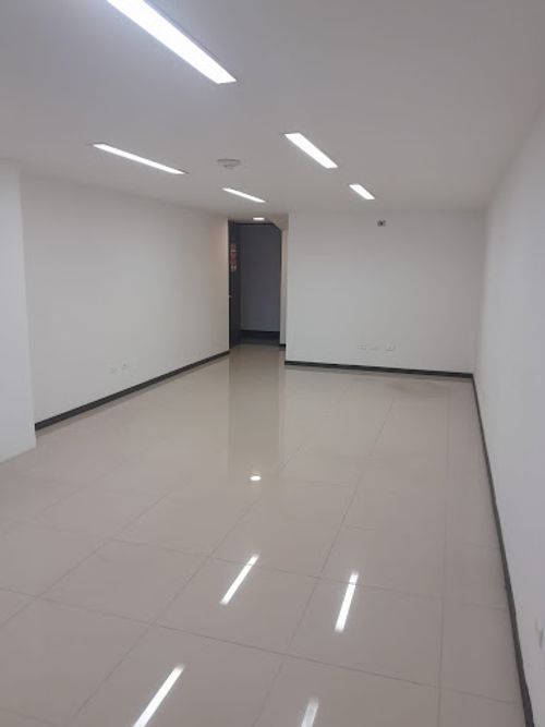 Oficina en arriendo en Panamericano, Bello, 43 m² · foto 3 de 5