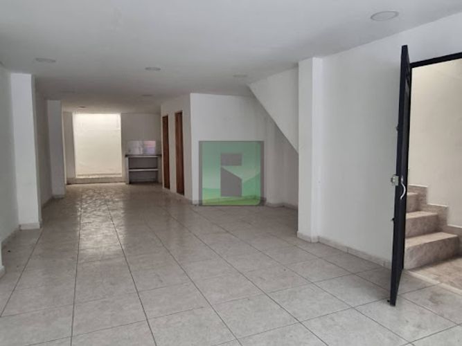 Local en arriendo en Bellavista, Bello, 120 m² · foto 2 de 5