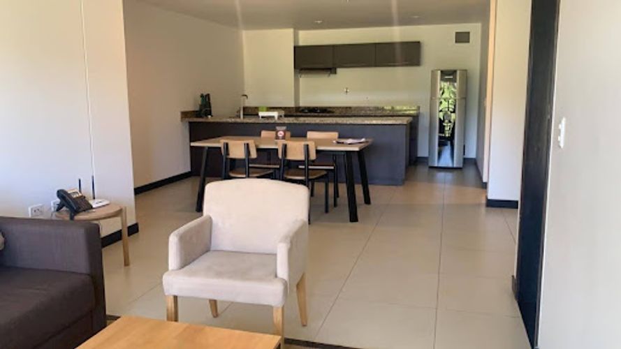 Apartamento de 2 alcobas en venta en Aeropuerto, Rionegro, 84 m² · foto 4 de 11