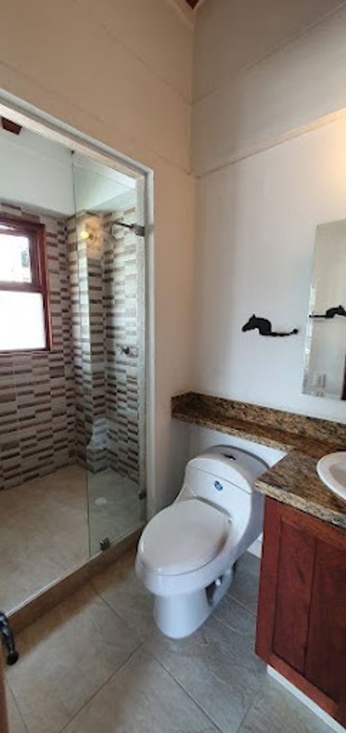 Casa de 3 alcobas en venta en Bellavista, La Estrella, 465 m² · foto 12 de 24