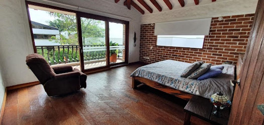 Casa de 3 alcobas en venta en Bellavista, La Estrella, 465 m² · foto 14 de 24