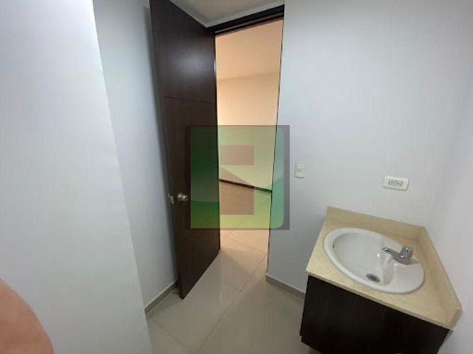 Oficina en arriendo en Niquia, Bello, 35 m² · foto 4 de 9