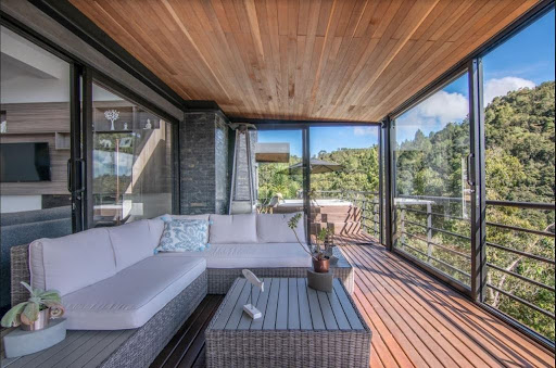 5BR House in Vía Las Palmas (260 m²) for Sale - 2