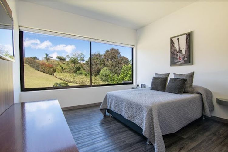 Casa de 5 alcobas en venta en Vía Las Palmas, El Retiro, 260 m² · foto 10 de 22