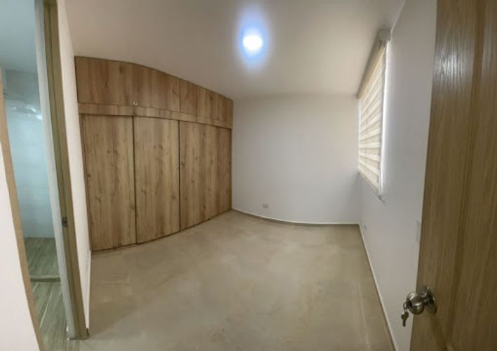 Apartamento de 3 alcobas en venta en Cuatro Esquinas, Rionegro, 56 m² · foto 2 de 15