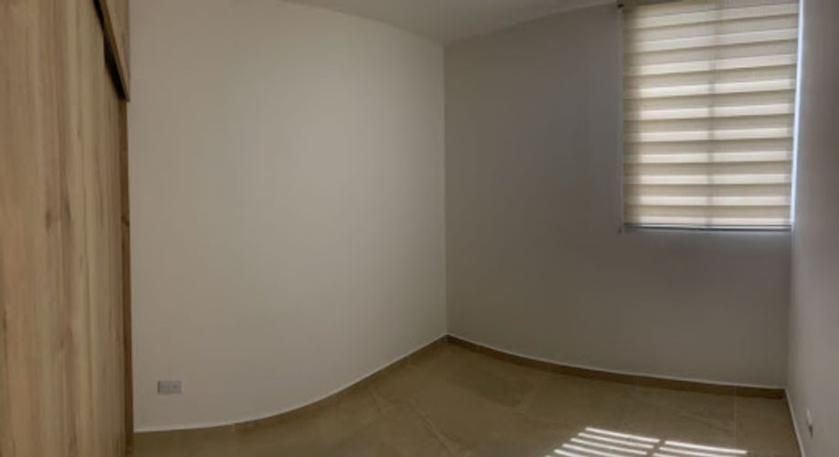 Apartamento de 3 alcobas en venta en Cuatro Esquinas, Rionegro, 56 m² · foto 11 de 15