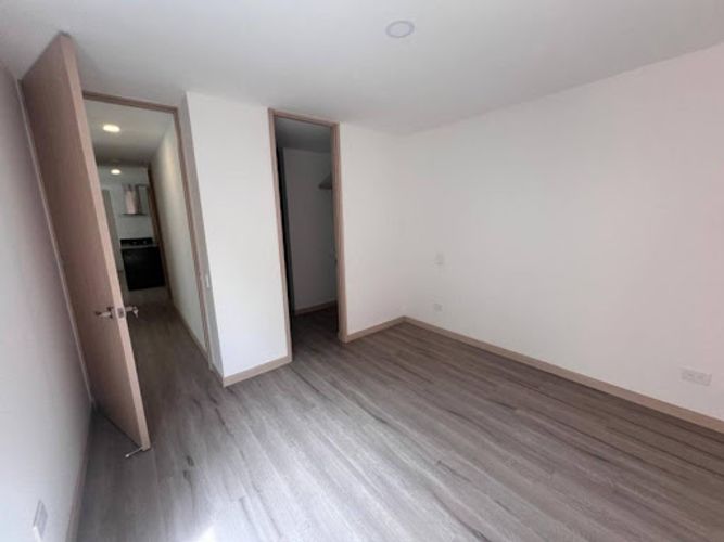 Apartamento de 3 alcobas en venta en Santa Elena, El Retiro, 77 m² · foto 2 de 20