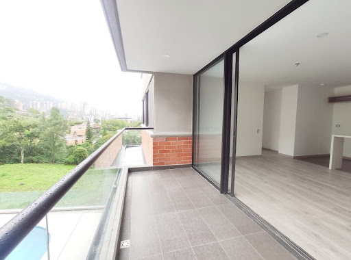 Apartamento en venta en Altos del poblado, Medellín 5
