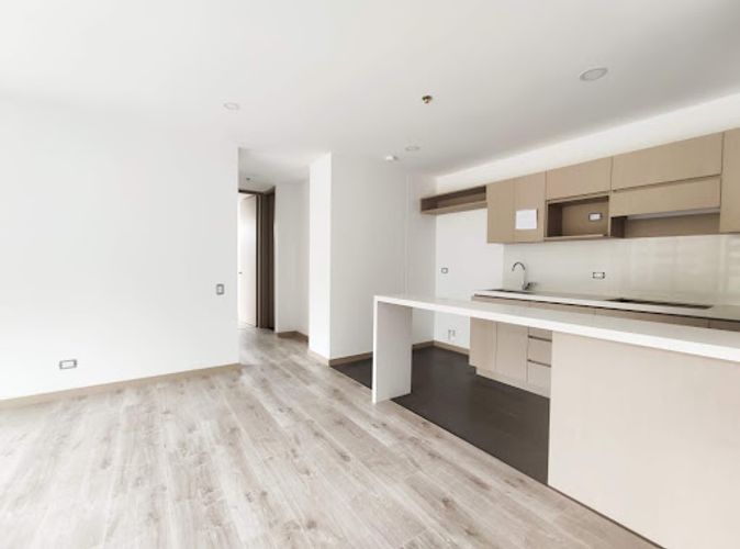 Apartamento en venta en Altos Del Poblado, Medellín · foto 8 de 19