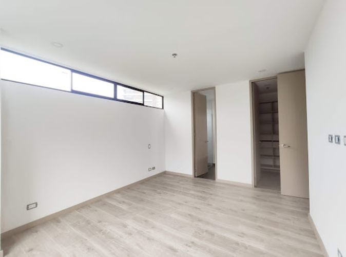 Apartamento en venta en Altos Del Poblado, Medellín · foto 13 de 19