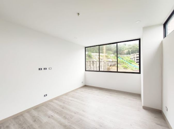 Apartamento en venta en Altos Del Poblado, Medellín · foto 14 de 19